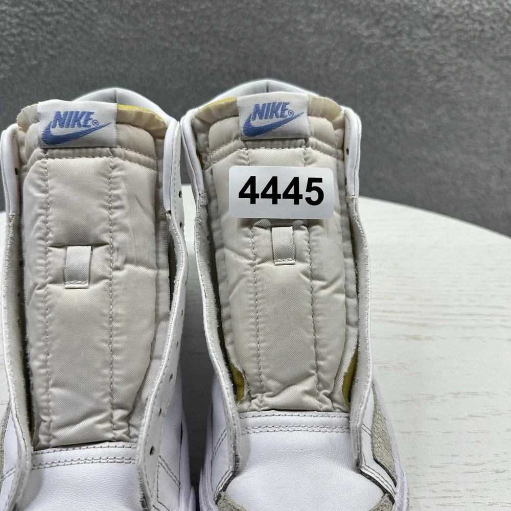 Nike Blazer '77 SE Mid White Metallic Silver CZ4627-100 Women's Size 9
